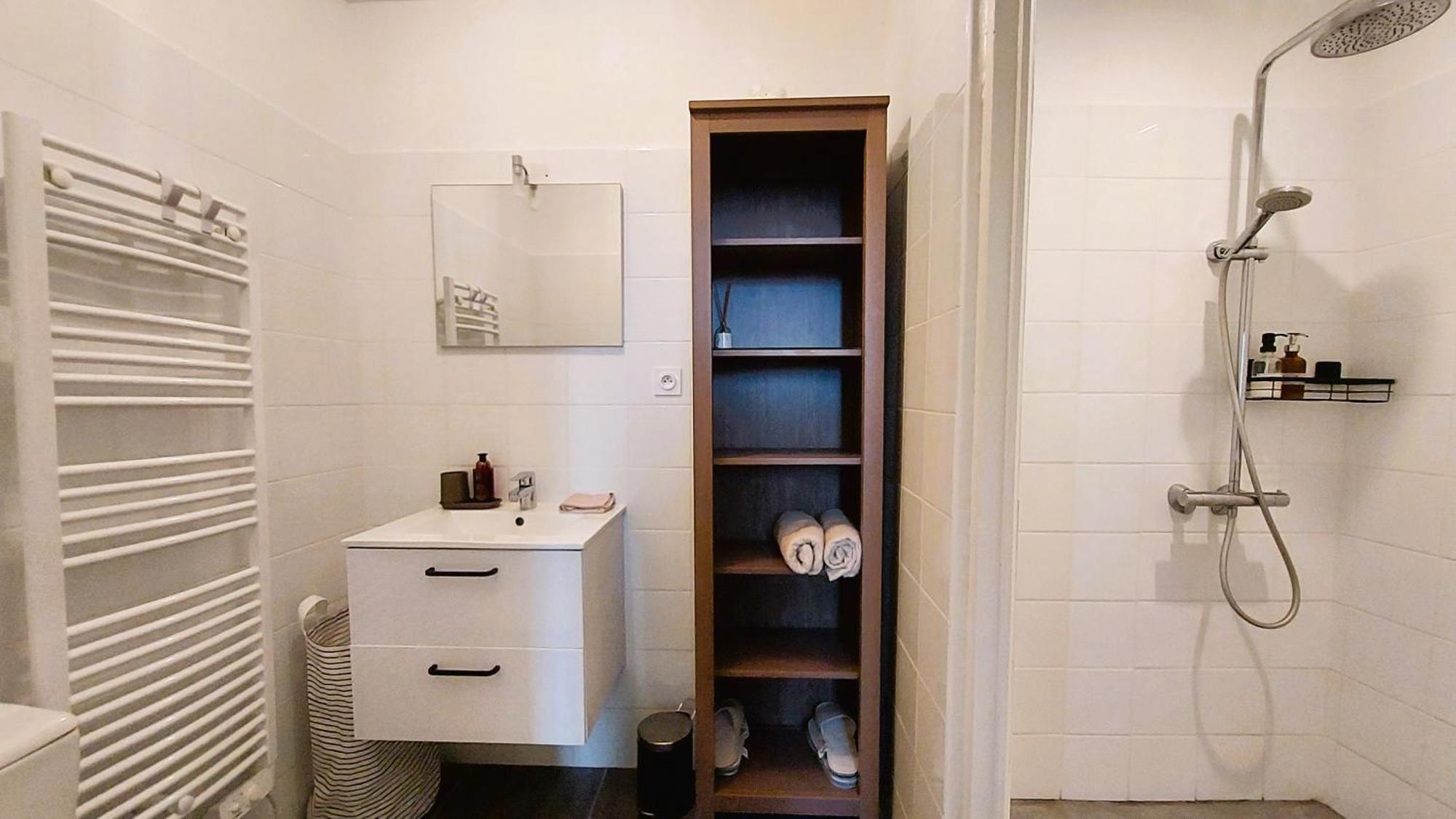 L'Appartement De L'Arche Chateauneuf-de-Gadagne Luaran gambar