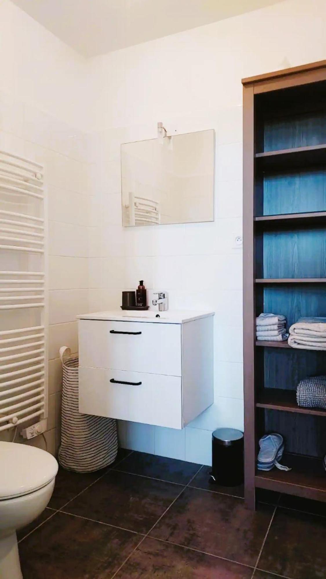 L'Appartement De L'Arche Chateauneuf-de-Gadagne Luaran gambar