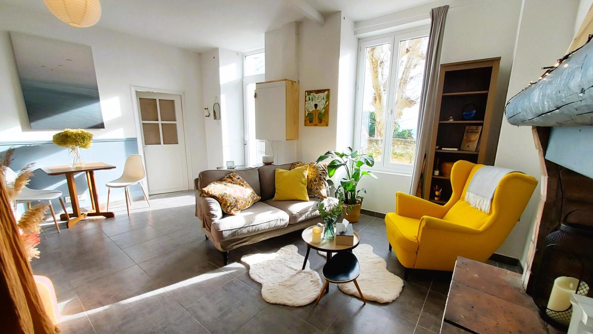 L'Appartement De L'Arche Chateauneuf-de-Gadagne Luaran gambar